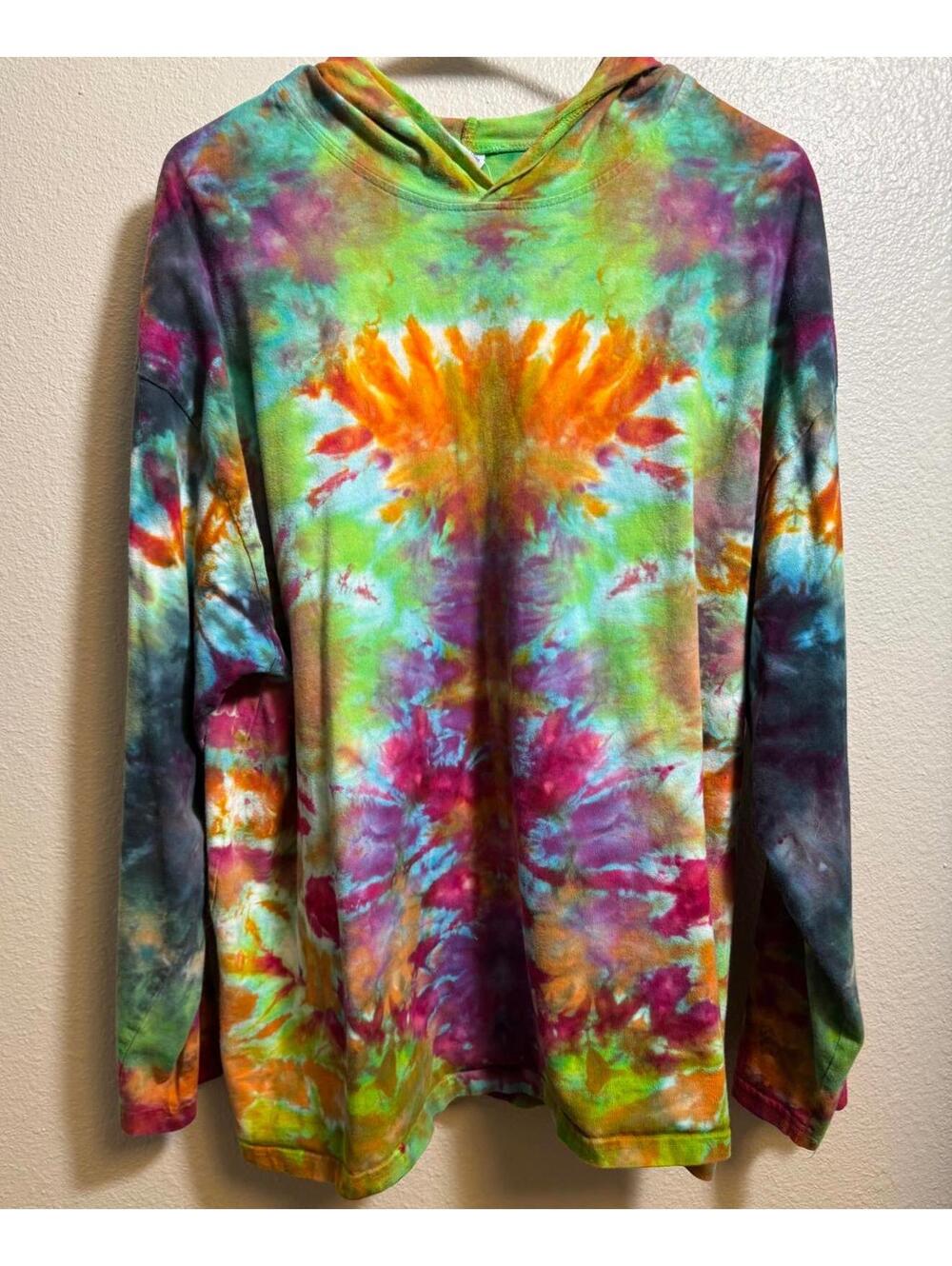 Men's Tie Dye Hooded Sweatshirt - Size XL